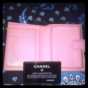 NEVER been used Pink Authentic Chanel wallet
